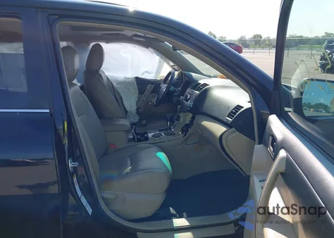 2011 Toyota Highlander Se V6 z USA, uszkodzony, nr VIN 5TDBK3EH9BS090171